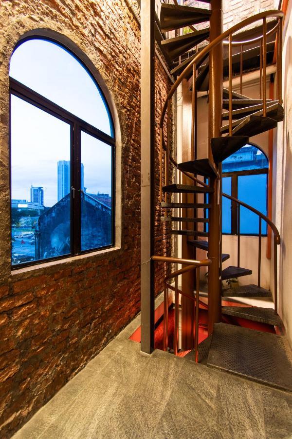 Travel Hub Highstreet Hostel Куала Лумпур Екстериор снимка
