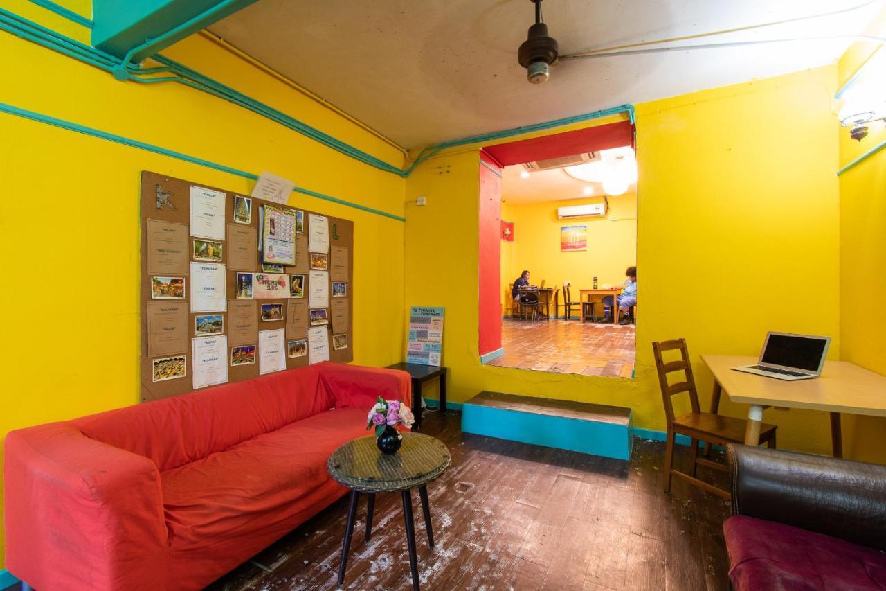 Travel Hub Highstreet Hostel Куала Лумпур Екстериор снимка