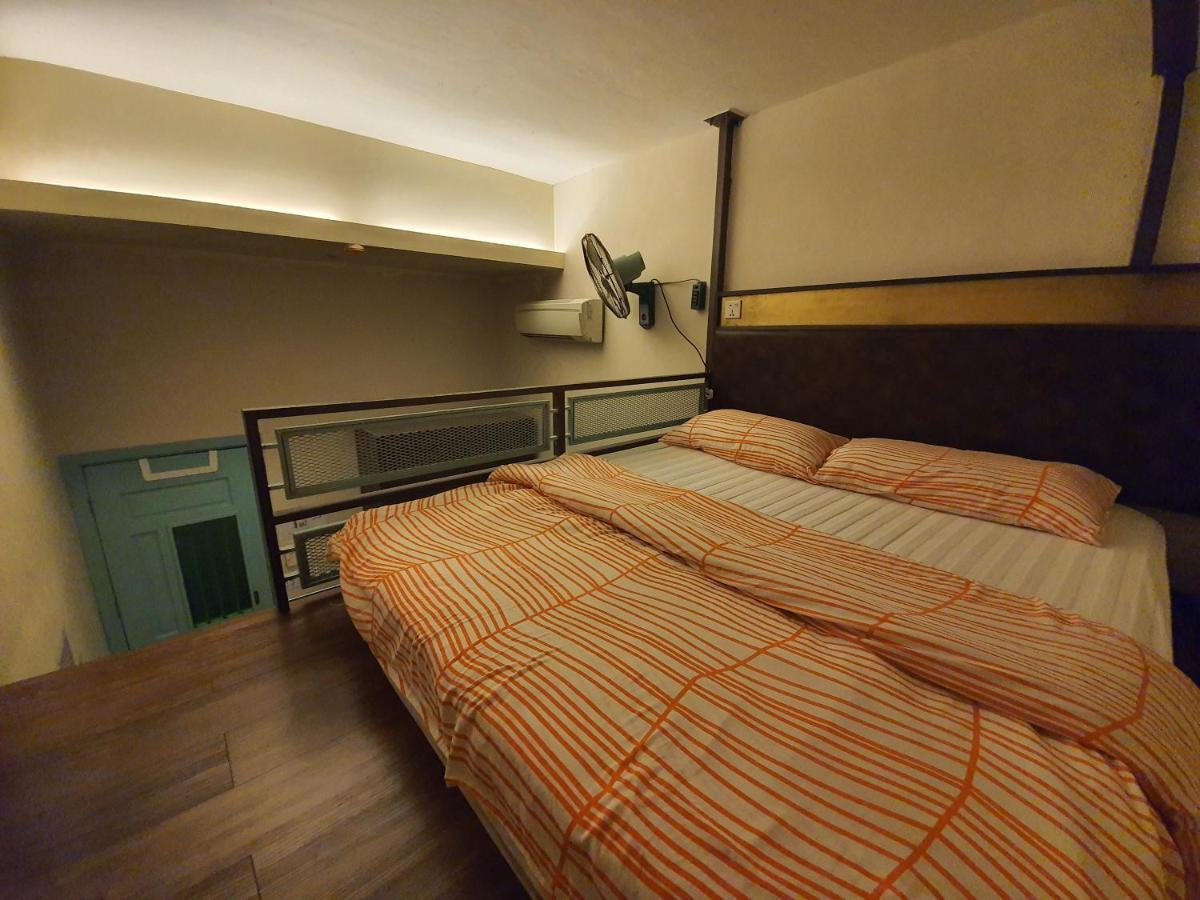 Travel Hub Highstreet Hostel Куала Лумпур Екстериор снимка